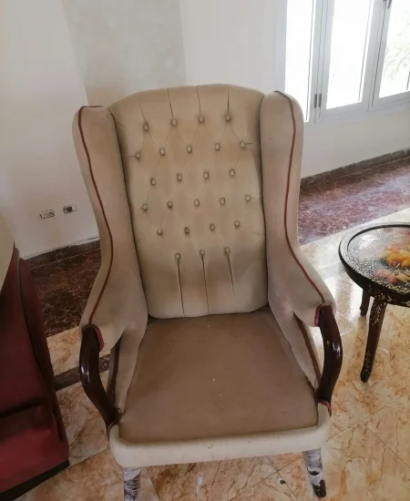 شركة تنظيف كنب - شركة تنظيف مفروشات - شركة تنظيف كراسي - افضل شركة نظافة - شركة نظافة - خدمات تنظيف - اسعار تنظيف الكنب و الكراسي - تنظيف انتريهات